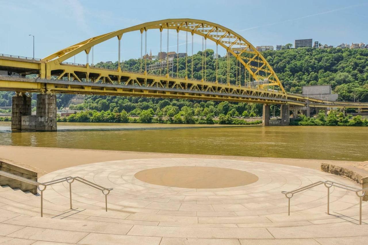 Frontdesk Aria Cultural District Lofts Downtown Pittsburgh Питсбърг Екстериор снимка